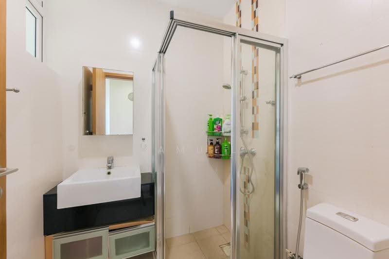The Geranium, 31 Mangis Road, East Coast / Marine Parade, 3 Bedrooms, 990 sqft, Apartment For Sale, by Samuel Sim, 500257725 - Bathroom - PropertyGuru.com.sg