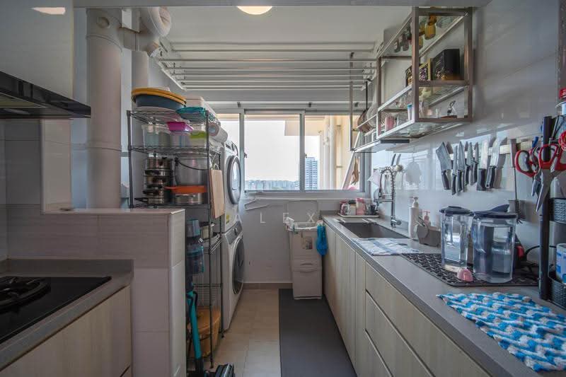 430A Bedok North Road, 430A Bedok North Road, Bedok / Upper East Coast, 3 Bedrooms, 1,011 sqft, HDB Flat For Rent, by Alex Chong, 500257729 - Kitchen - PropertyGuru.com.sg
