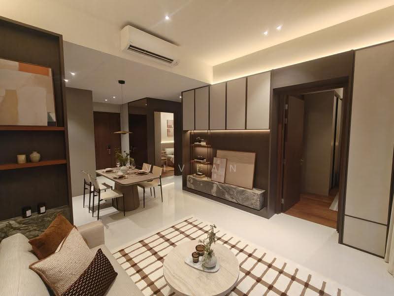 Parksuites, 18 Holland Grove Road, Tanglin / Holland / Bukit Timah, 2 Bedrooms, 786 sqft, Condominium For Sale, by Vivian Yang, 500257754 - PropertyGuru.com.sg
