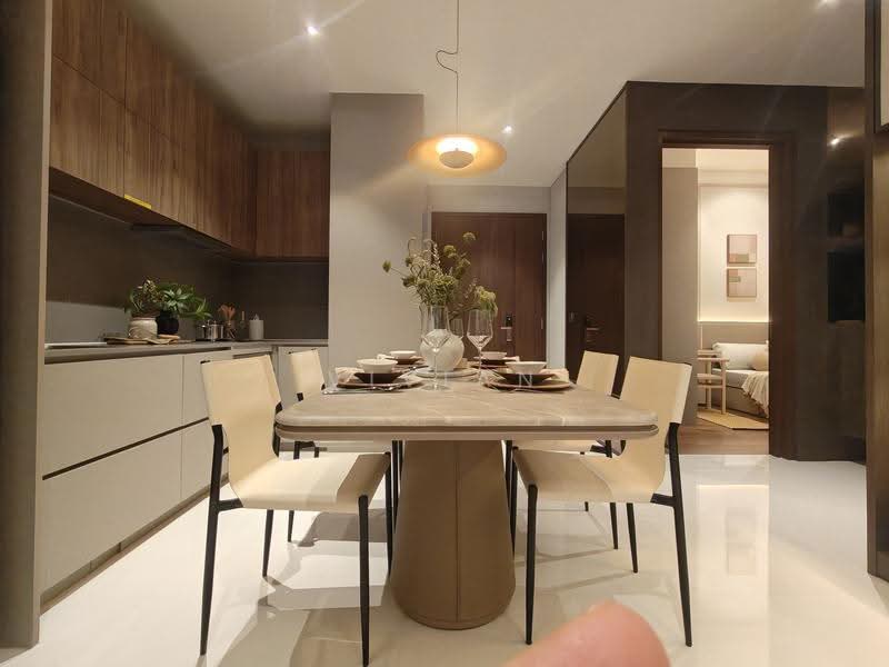 Parksuites, 18 Holland Grove Road, Tanglin / Holland / Bukit Timah, 2 Bedrooms, 786 sqft, Condominium For Sale, by Vivian Yang, 500257754 - PropertyGuru.com.sg