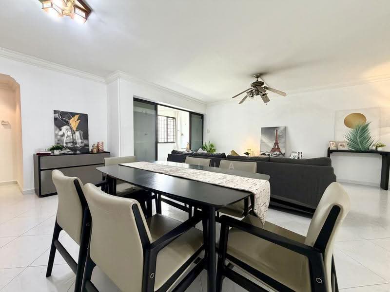 206B Compassvale Lane, 206B Compassvale Lane, Hougang / Punggol / Sengkang, 3 Bedrooms, 1,324 sqft, HDB Flat For Sale, by Amelia Chia, 500257757 - Living Room - PropertyGuru.com.sg
