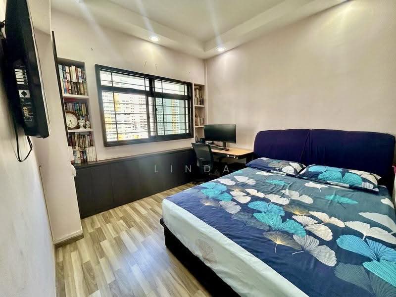 131B Kim Tian Road, 131B Kim Tian Road, Alexandra / Commonwealth, 3 Bedrooms, 1,184 sqft, HDB Flat For Sale, by Linda Chew, 500257760 - Master Bedroom - PropertyGuru.com.sg