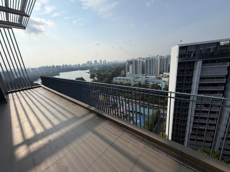 The Lakefront Residences, 42 Lakeside Drive, Boon Lay / Jurong / Tuas, 4 Bedrooms, 2,422 sqft, Condominium For Sale, by Ben Lim, 500257786 - Balcony - PropertyGuru.com.sg