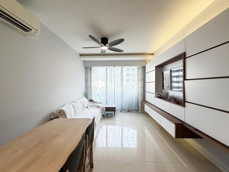 308B Punggol Walk, 308B Punggol Walk, Hougang / Punggol / Sengkang, 3 Bedrooms, 990 sqft, HDB Flat For Sale, by Kenny Chew, 500257787 - Living Room - PropertyGuru.com.sg