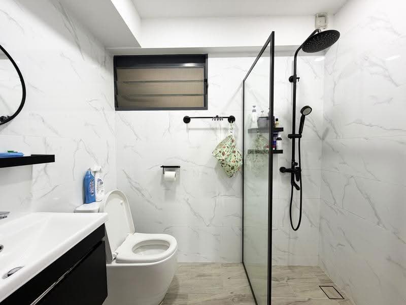 308B Punggol Walk, 308B Punggol Walk, Hougang / Punggol / Sengkang, 3 Bedrooms, 990 sqft, HDB Flat For Sale, by Kenny Chew, 500257787 - Bathroom - PropertyGuru.com.sg