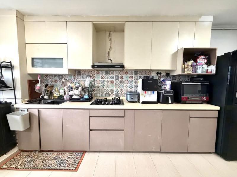 410 Bukit Batok West Avenue 4, 410 Bukit Batok West Avenue 4, Dairy Farm / Bukit Panjang / Choa Chu Kang, 3 Bedrooms, 1,012 sqft, HDB Flat For Sale, by Aiman Roza, 500257788 - PropertyGuru.com.sg
