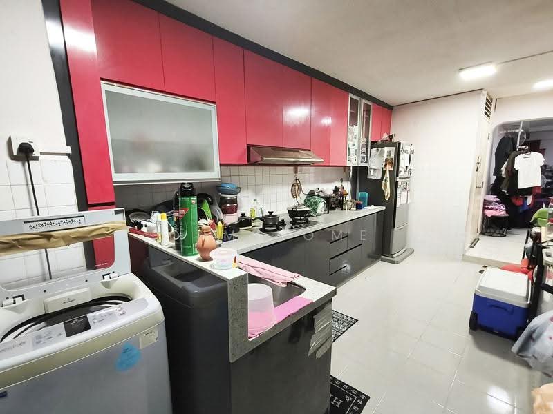 118 Bedok Reservoir Road, 118 Bedok Reservoir Road, Bedok / Upper East Coast, 3 Bedrooms, 979 sqft, HDB Flat For Sale, by JESLYN LIM, 500257800 - Kitchen - PropertyGuru.com.sg
