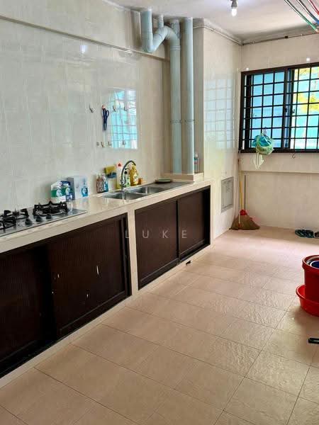173 Woodlands Street 13, 173 Woodlands Street 13, Admiralty / Woodlands, 3 Bedrooms, 1,313 sqft, HDB Flat For Sale, by Luke Chew, 500257812 - Kitchen - PropertyGuru.com.sg