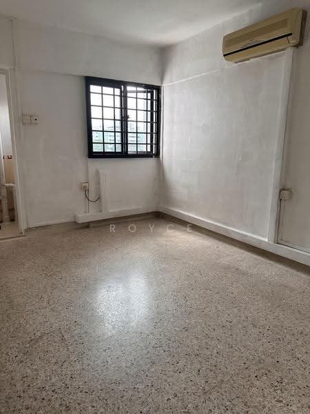 214 Ang Mo Kio Avenue 3, 214 Ang Mo Kio Avenue 3, Ang Mo Kio / Bishan / Thomson, 3 Bedrooms, 882 sqft, HDB Flat For Sale, by Royce Woo, 500257813 - Master Bed Room - PropertyGuru.com.sg