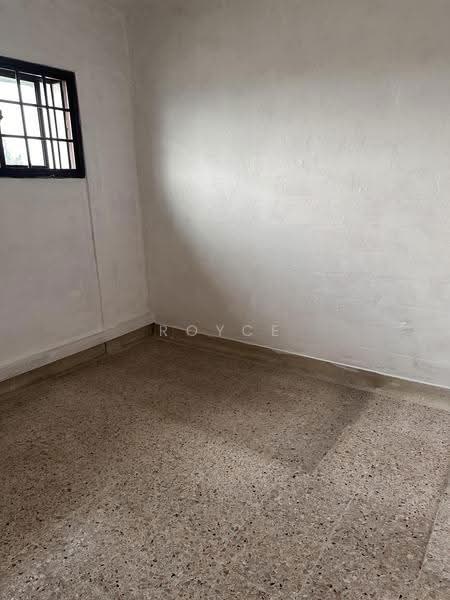 214 Ang Mo Kio Avenue 3, 214 Ang Mo Kio Avenue 3, Ang Mo Kio / Bishan / Thomson, 3 Bedrooms, 882 sqft, HDB Flat For Sale, by Royce Woo, 500257813 - Bed Room 1 - PropertyGuru.com.sg