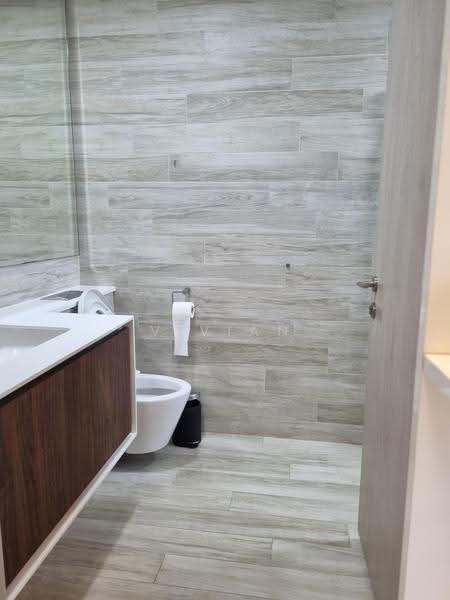 J Gateway, 6 Gateway Drive, Boon Lay / Jurong / Tuas, 1 Bedroom, 527 sqft, Condominium For Rent, by Vivian Yang, 500257818 - Bathroom - PropertyGuru.com.sg