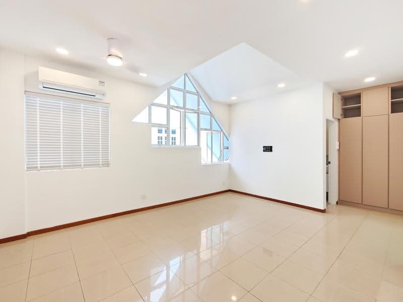 ★ GIANT ★ Renovated District 15 Semi-Detached Home For Rent, Dunbar Walk, Frankel Avenue, Bowmont Gardens, East Coast / Marine Parade, 5 Bedrooms, 5,500 sqft, Semi-Detached House For Rent, by Lynn Tiang, 500257824 - Interior - PropertyGuru.com.sg