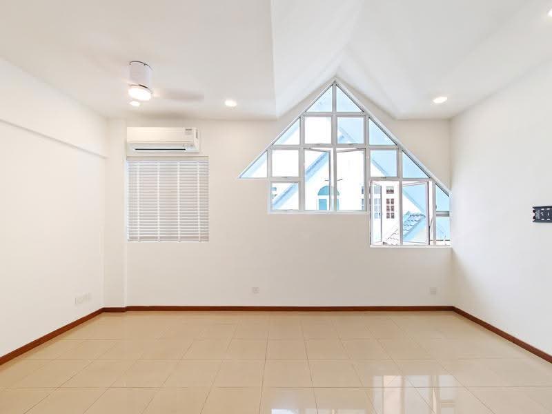 ★ GIANT ★ Renovated District 15 Semi-Detached Home For Rent, Dunbar Walk, Frankel Avenue, Bowmont Gardens, East Coast / Marine Parade, 5 Bedrooms, 5,500 sqft, Semi-Detached House For Rent, by Lynn Tiang, 500257824 - Interior - PropertyGuru.com.sg