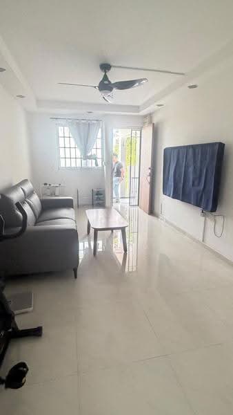 363 Bukit Batok Street 31, 363 Bukit Batok Street 31, Dairy Farm / Bukit Panjang / Choa Chu Kang, Room Rental, 100 sqft, HDB Flat For Rent, by Nicole Chai, 500257834 - Living Room - PropertyGuru.com.sg