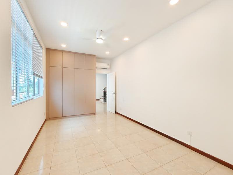 ★ GIANT ★ District 15 Semi-D For Rent | Minutes to Kembangan MRT, Jedburgh Gardens, Dunbar Walk, Siglap Plain, East Coast / Marine Parade, 5 Bedrooms, 5,500 sqft, Semi-Detached House For Rent, by Val Lin, 500257839 - Interior - PropertyGuru.com.sg