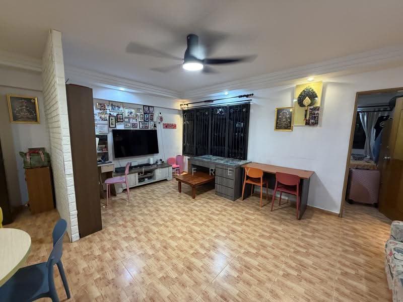 979A Buangkok Crescent, 979A Buangkok Crescent, Hougang / Punggol / Sengkang, 3 Bedrooms, 969 sqft, HDB Flat For Sale, by Jeffrey Lee, 500257842 - Living Room - PropertyGuru.com.sg