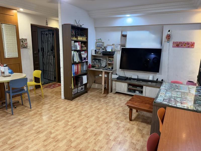 979A Buangkok Crescent, 979A Buangkok Crescent, Hougang / Punggol / Sengkang, 3 Bedrooms, 969 sqft, HDB Flat For Sale, by Jeffrey Lee, 500257842 - Living Room - PropertyGuru.com.sg