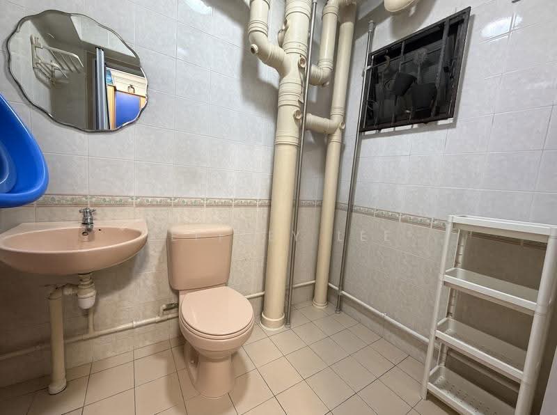 979A Buangkok Crescent, 979A Buangkok Crescent, Hougang / Punggol / Sengkang, 3 Bedrooms, 969 sqft, HDB Flat For Sale, by Jeffrey Lee, 500257842 - Bathroom - PropertyGuru.com.sg