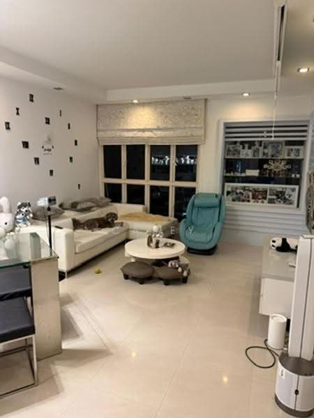13 Farrer Park Road, 13 Farrer Park Road, Farrer Park / Serangoon Rd, Room Rental, 110 sqft, HDB Flat For Rent, by Casey Teh, 500257861 - Living Room - PropertyGuru.com.sg