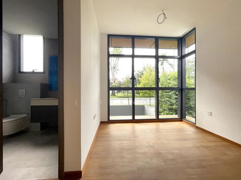 Neram Road, Seletar / Yio Chu Kang, 5 Bedrooms, 5,640 sqft, Corner Terrace For Sale, by Lawrence Tay, 500257862 - Bathroom - PropertyGuru.com.sg