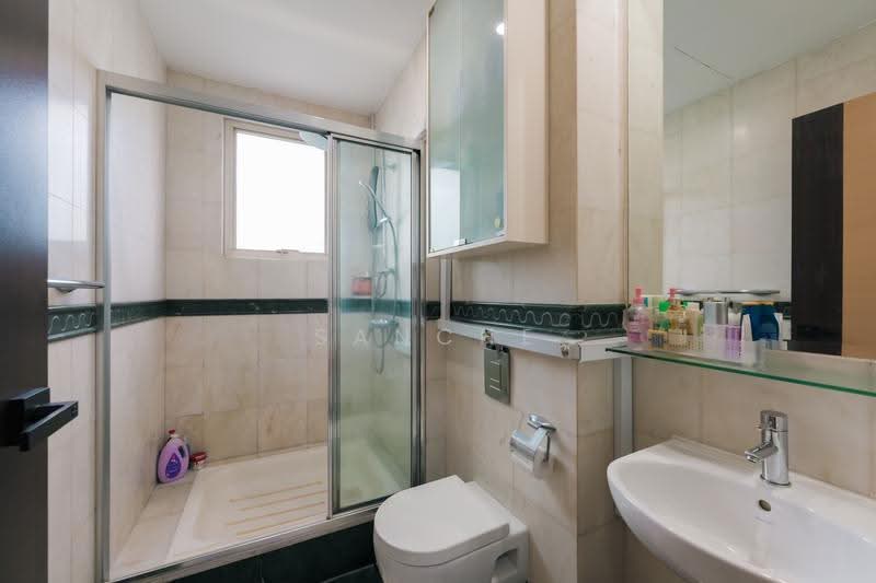 Changi Heights, Changi Heights, Changi Airport / Changi Village, 5 Bedrooms, 3,000 sqft, Terraced House For Sale, by Sanche Jagatheesan, 500257876 - Bathroom - PropertyGuru.com.sg
