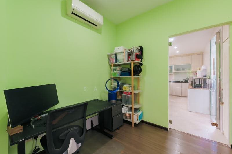 Changi Heights, Changi Heights, Changi Airport / Changi Village, 5 Bedrooms, 3,000 sqft, Terraced House For Sale, by Sanche Jagatheesan, 500257876 - Study - PropertyGuru.com.sg