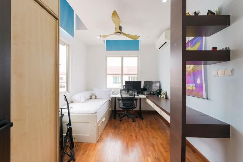 Changi Heights, Changi Heights, Changi Airport / Changi Village, 5 Bedrooms, 3,000 sqft, Terraced House For Sale, by Sanche Jagatheesan, 500257876 - Study - PropertyGuru.com.sg