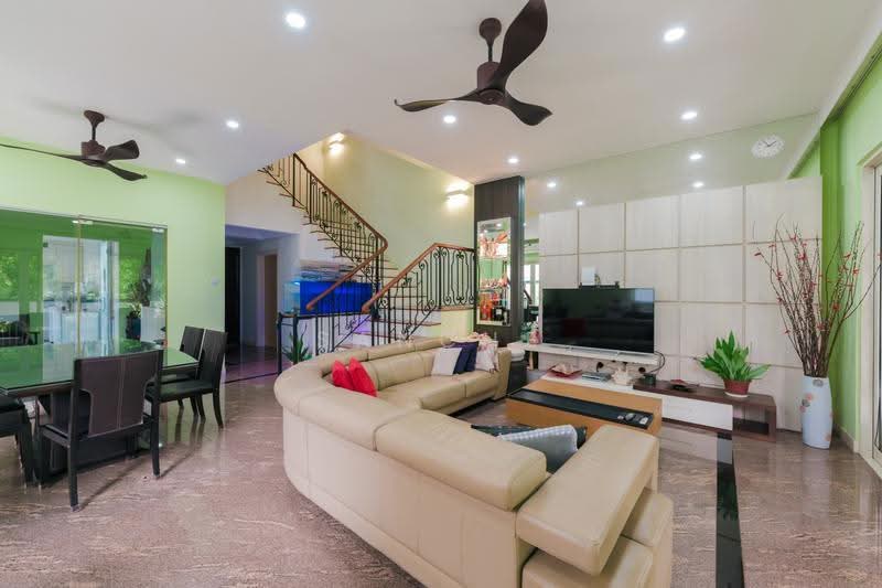 Changi Heights, Changi Heights, Changi Airport / Changi Village, 5 Bedrooms, 3,000 sqft, Terraced House For Sale, by Sanche Jagatheesan, 500257876 - Living Room - PropertyGuru.com.sg