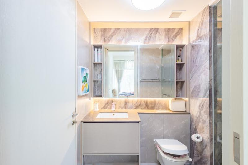 Penrose, 30 Sims Drive, Eunos / Geylang / Paya Lebar, 2 Bedrooms, 646 sqft, Condominium For Sale, by Rachel Ng, 500257879 - Bathroom - PropertyGuru.com.sg