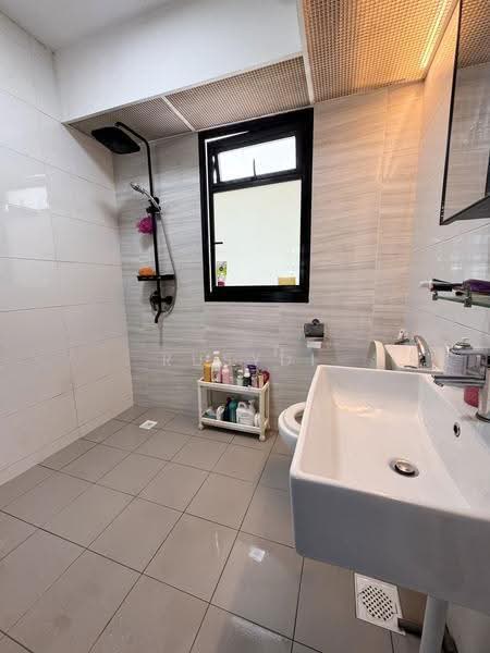 799A Woodlands Drive 60, 799A Woodlands Drive 60, Admiralty / Woodlands, 3 Bedrooms, 1,001 sqft, HDB Flat For Sale, by Rusydi Yusoff, 500257883 - Bathroom - PropertyGuru.com.sg