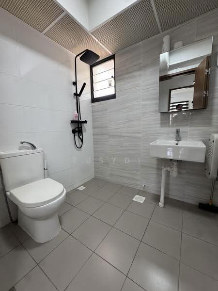 799A Woodlands Drive 60, 799A Woodlands Drive 60, Admiralty / Woodlands, 3 Bedrooms, 1,001 sqft, HDB Flat For Sale, by Rusydi Yusoff, 500257883 - Bathroom - PropertyGuru.com.sg