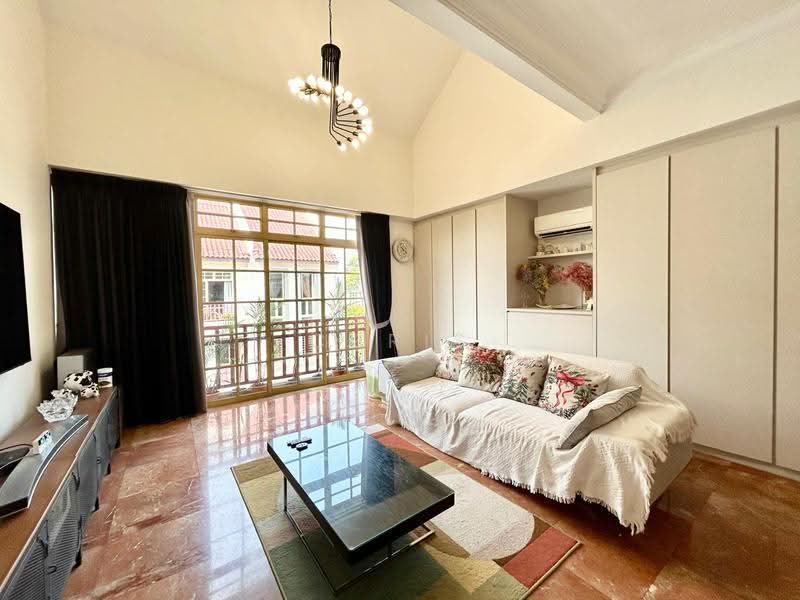 Villa Azura, 1 Cherry Avenue, Tanglin / Holland / Bukit Timah, 4 Bedrooms, 1,981 sqft, Condominium For Sale, by Chris Choo, 500257896 - Living Room - PropertyGuru.com.sg