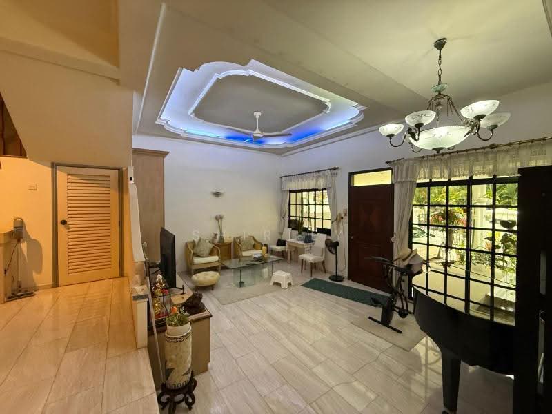 Last call! Exclusive listing! Best location! Huge Inter terrace @ bukit timah, Tanglin / Holland / Bukit Timah, 5 Bedrooms, 2,500 sqft, Terraced House For Sale, by Shirley Ting, 500257899 - PropertyGuru.com.sg