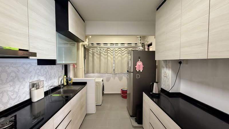 818B Choa Chu Kang Avenue 1, 818B Choa Chu Kang Avenue 1, Dairy Farm / Bukit Panjang / Choa Chu Kang, Room Rental, 130 sqft, HDB Flat For Rent, by Edmund Thor, 500257904 - Kitchen - PropertyGuru.com.sg