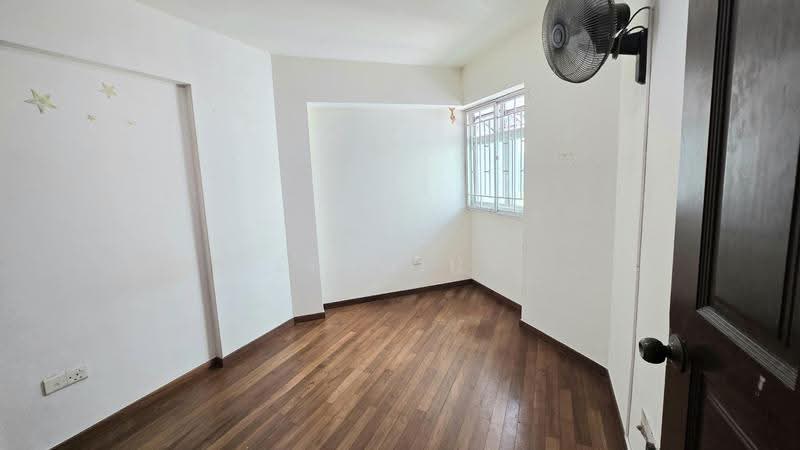 391 Bukit Batok West Avenue 5, 391 Bukit Batok West Avenue 5, Dairy Farm / Bukit Panjang / Choa Chu Kang, 3 Bedrooms, 990 sqft, HDB Flat For Rent, by Sergius Seah Weiming, 500257911 - Bedroom 3 - PropertyGuru.com.sg