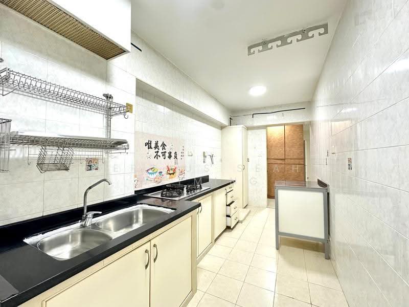 391 Bukit Batok West Avenue 5, 391 Bukit Batok West Avenue 5, Dairy Farm / Bukit Panjang / Choa Chu Kang, 3 Bedrooms, 990 sqft, HDB Flat For Rent, by Sergius Seah Weiming, 500257911 - Kitchen - PropertyGuru.com.sg