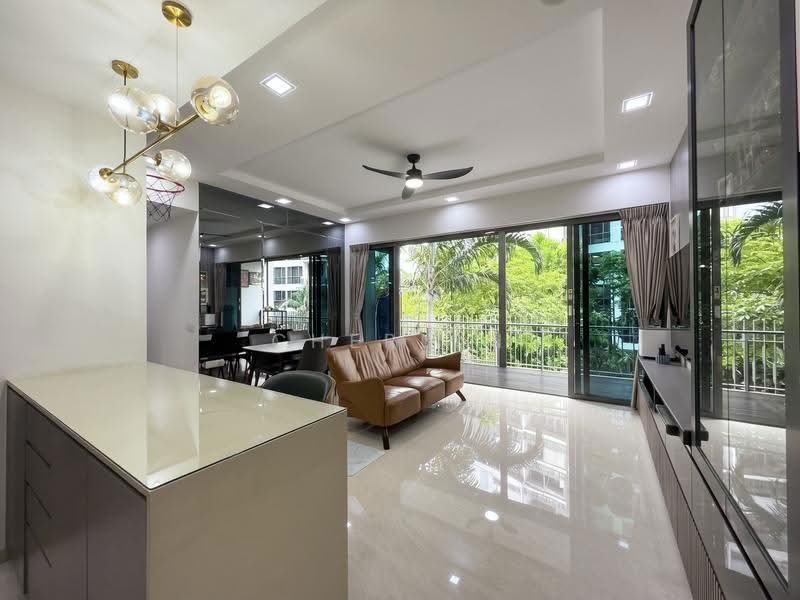 Forest Woods, Hougang / Punggol / Sengkang, 4 Bedrooms, 1,249 sqft, Condominium For Sale, by Cherlyn Loh Xue Ting, 500257913 - Living Room - PropertyGuru.com.sg