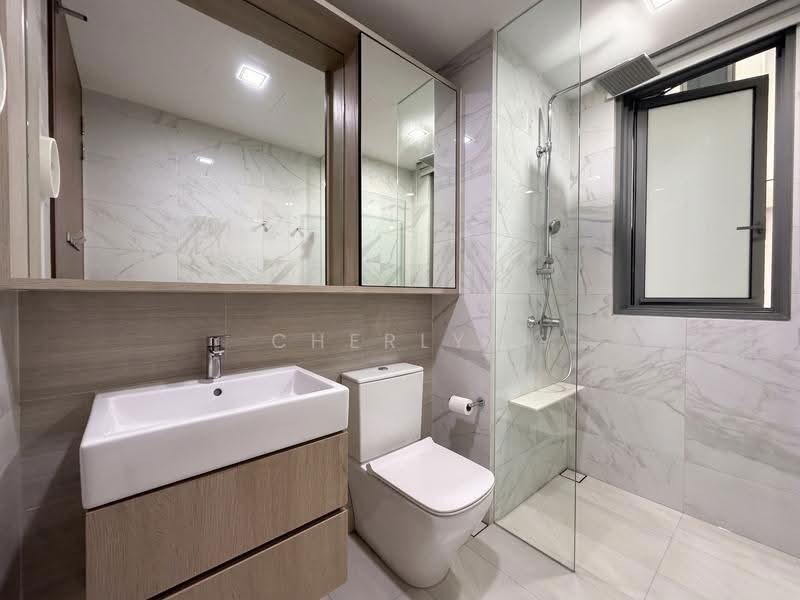 Forest Woods, Hougang / Punggol / Sengkang, 4 Bedrooms, 1,249 sqft, Condominium For Sale, by Cherlyn Loh Xue Ting, 500257913 - Bathroom - PropertyGuru.com.sg