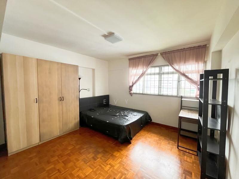 110 Spottiswoode Park Road, 110 Spottiswoode Park Road, Chinatown / Tanjong Pagar, 3 Bedrooms, 1,270 sqft, HDB Flat For Rent, by Evy Yeo, 500257923 - Bedroom 1 - PropertyGuru.com.sg