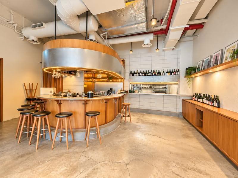 Furama Riverfront, 405 Havelock Road, Alexandra / Commonwealth, 1,055 sqft, Food & Beverage For Rent, by Yeo Yong Peng, 500257926 - Interior - CommercialGuru.com.sg