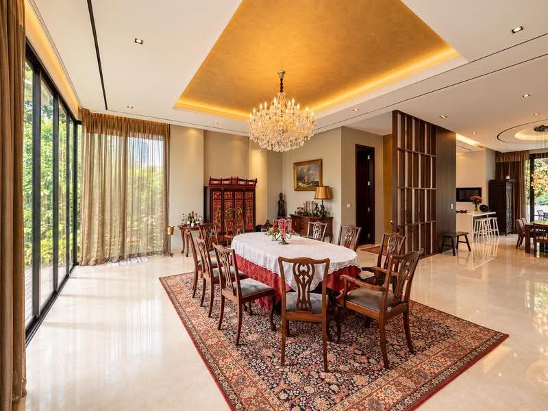 Rare Freehold Hilltop GCB - Lift, Pool, 8-Car Basement, Newton / Novena, 10+ Bedrooms, 25,000 sqft, Good Class Bungalow For Sale, by Aaron Tay, 500257929 - Dining Room - PropertyGuru.com.sg
