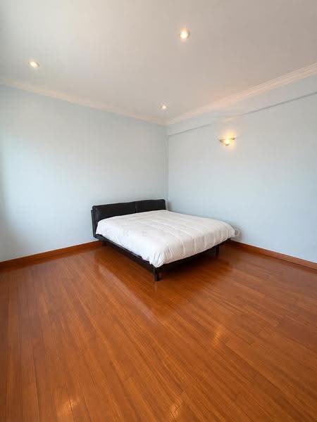 Teacher's Housing Estate, Tagore Avenue, Mandai / Upper Thomson, 4 Bedrooms, 2,700 sqft, Terraced House For Sale, by Therese Ho, 500257956 - Bedroom - PropertyGuru.com.sg