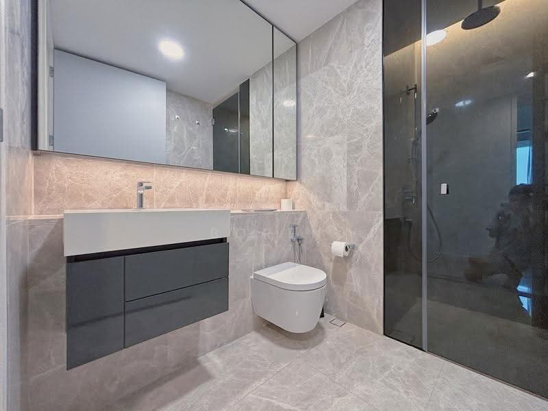 Riviere, 3 Jiak Kim Street, Alexandra / Commonwealth, 2 Bedrooms, 818 sqft, Condominium For Sale, by Boren Ang, 500257963 - Bathroom - PropertyGuru.com.sg