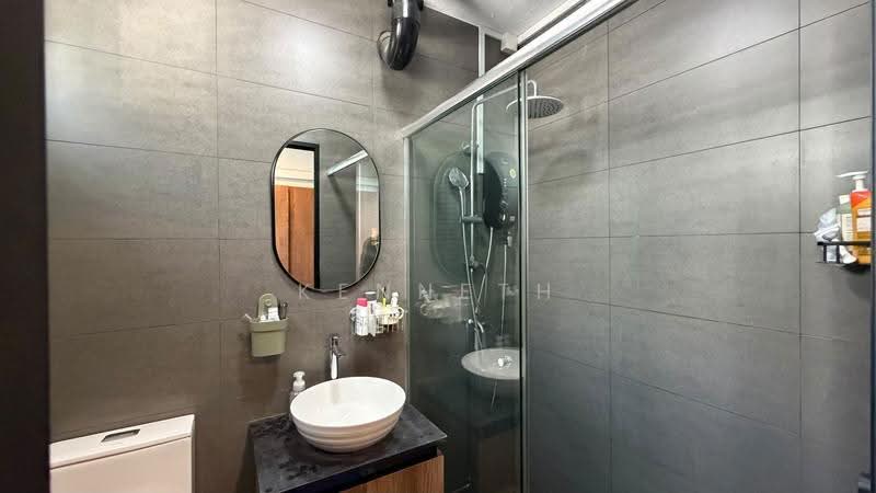 873 Tampines Street 84, 873 Tampines Street 84, Pasir Ris / Tampines, 3 Bedrooms, 1,302 sqft, HDB Flat For Sale, by Kenneth Tan, 500257965 - Bathroom - PropertyGuru.com.sg