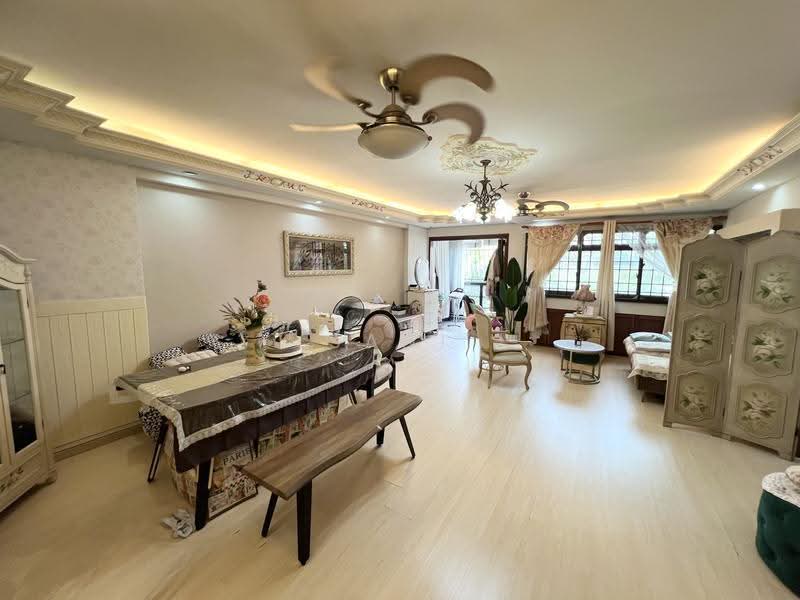 272 Toh Guan Road, 272 Toh Guan Road, Boon Lay / Jurong / Tuas, 3 Bedrooms, 1,302 sqft, HDB Flat For Sale, by Sani Faisal, 500257968 - Living Room - PropertyGuru.com.sg