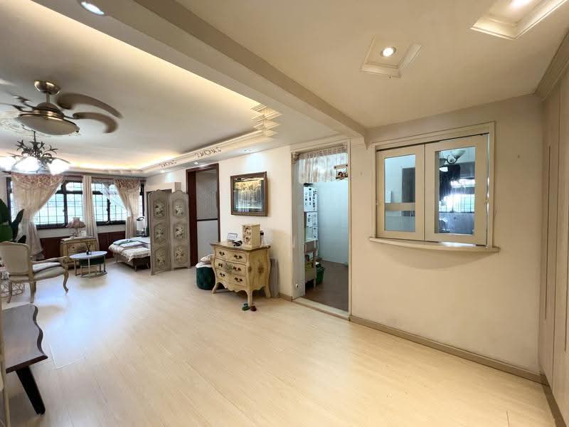 272 Toh Guan Road, 272 Toh Guan Road, Boon Lay / Jurong / Tuas, 3 Bedrooms, 1,302 sqft, HDB Flat For Sale, by Sani Faisal, 500257968 - Living room - PropertyGuru.com.sg