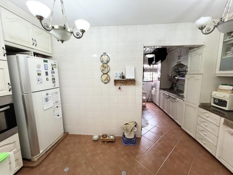 272 Toh Guan Road, 272 Toh Guan Road, Boon Lay / Jurong / Tuas, 3 Bedrooms, 1,302 sqft, HDB Flat For Sale, by Sani Faisal, 500257968 - Kitchen - PropertyGuru.com.sg