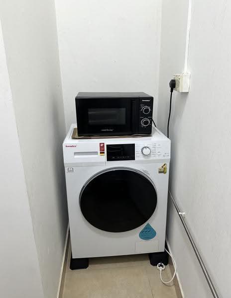 Renovated Studio Apartment Near Dakota/ Aljunied MRT, Lorong 32, Eunos / Geylang / Paya Lebar, Studio, 300 sqft, Apartment For Rent, by Kathy Nguyen, 500257970 - Interior - PropertyGuru.com.sg