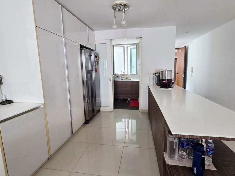 The Minton, 10A Hougang Street 11, Hougang / Punggol / Sengkang, 4 Bedrooms, 1,658 sqft, Condominium For Sale, by Adrian Tan, 500257976 - Kitchen - PropertyGuru.com.sg