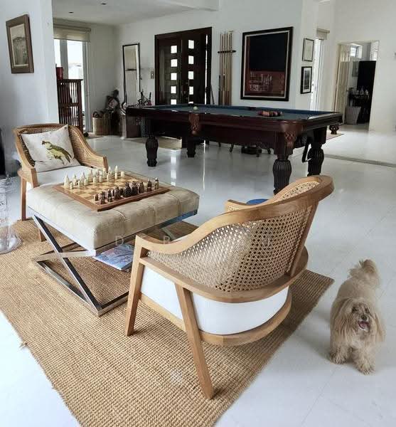 7 Mount Sinai Crescent, Tanglin / Holland / Bukit Timah, 4 Bedrooms, 4,000 sqft, Detached House For Rent, by Deborah Law, 500257985 - Living Room - PropertyGuru.com.sg